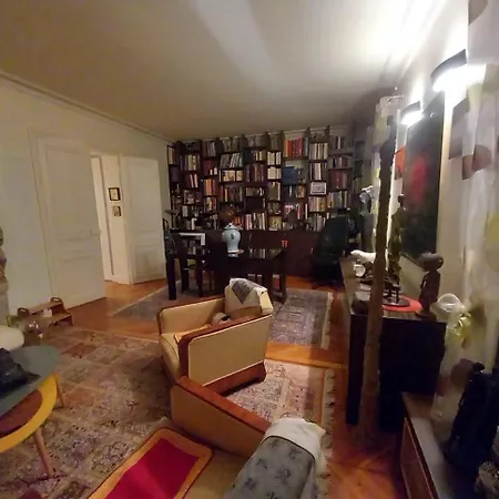 Sejour Tout Confort Et Centre Ternes Etoile Appartement
